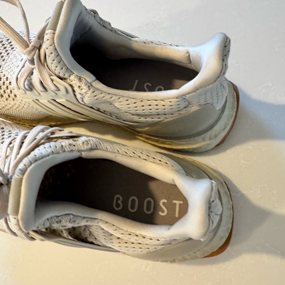 Adidas men’s Ultraboost Beige Sneakers size M8 brand new - Picture 5 of 7